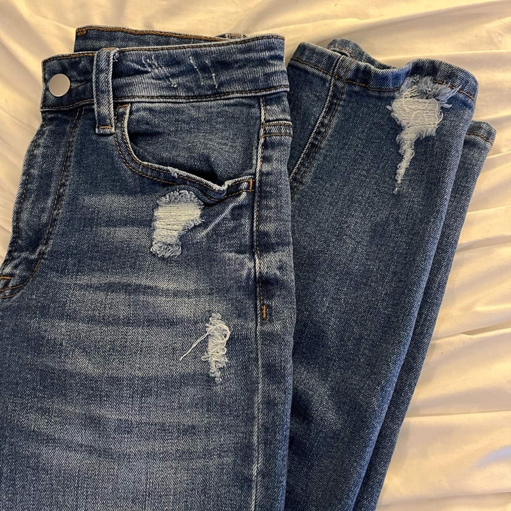 Skinny medium wash mom Jean